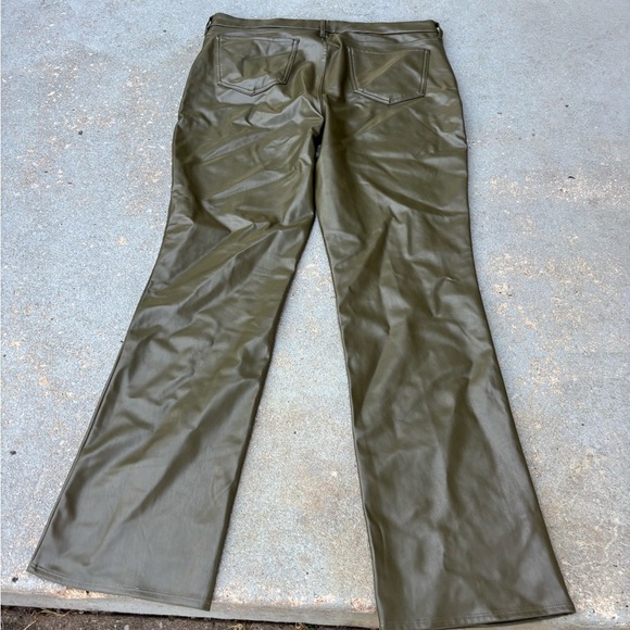 Sculpther Olive Faux Leather Pants - Picture 4 of 5